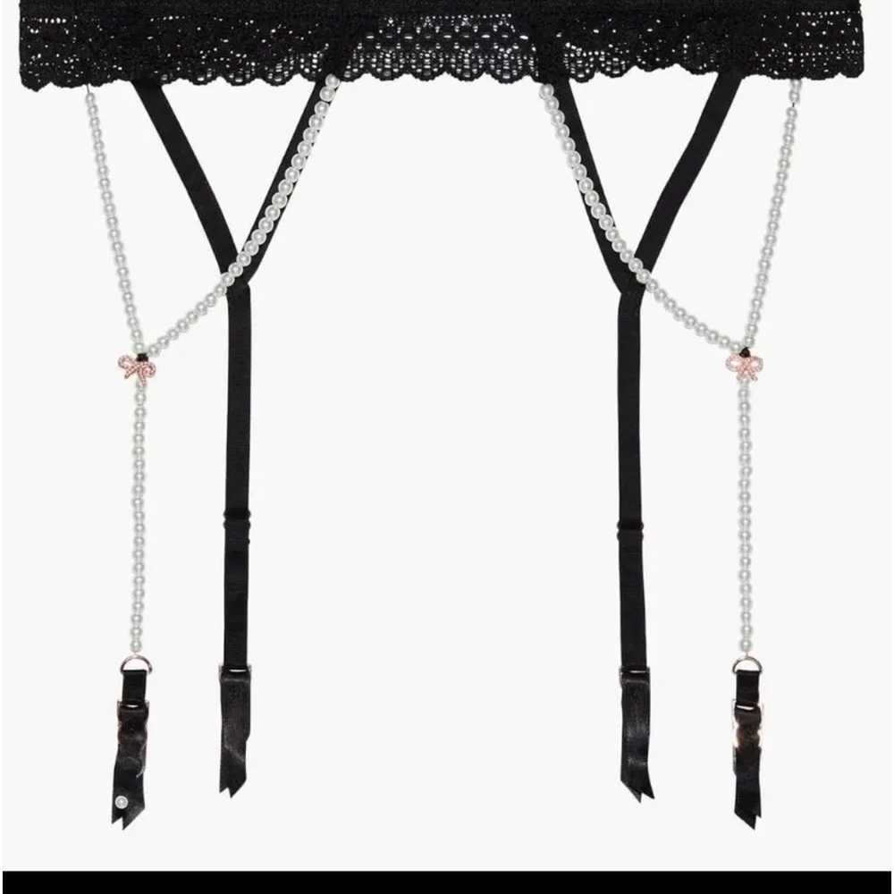 String Of Pearls - Savage X Fenty, Bralette & Garter Belt Set - NEW * Wedding